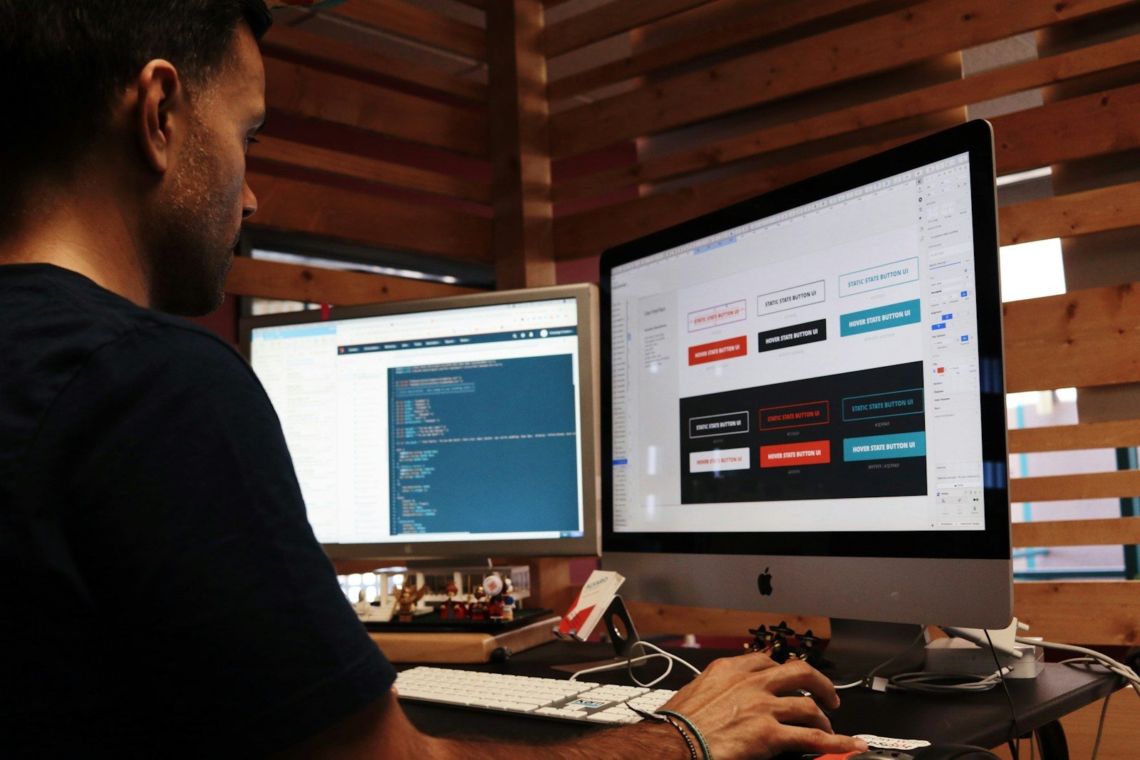 How a Professional Website Helps a Small Business Win More Customers